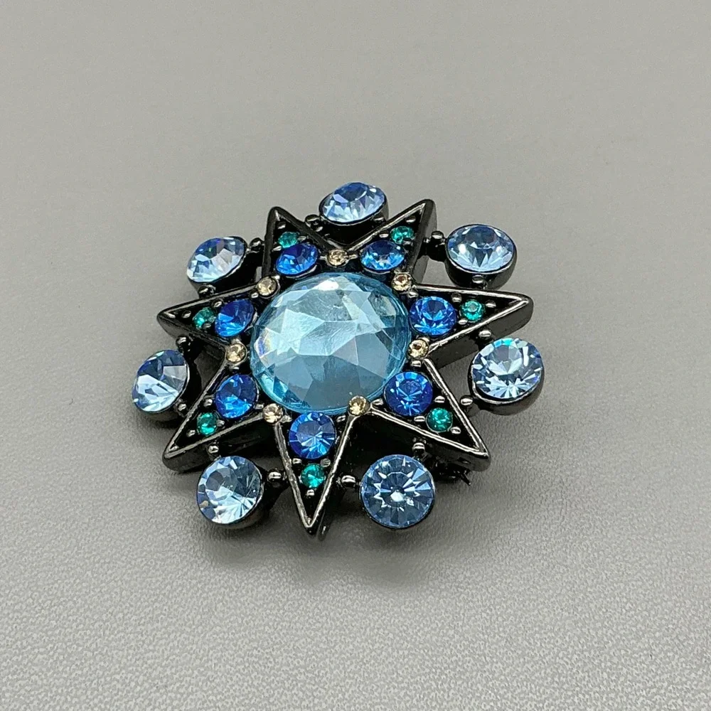 Liz Claiborne Brooch Womens Blue Starburst Rhinestone Gunmetal Fashion Jewelry
